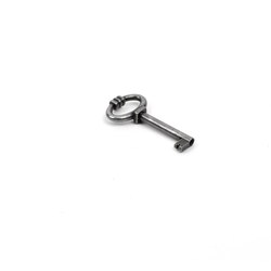 Rio Zinc Die Cast Key, Weathered Pewter