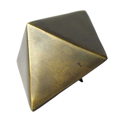 Pyramid Clavo 1-5/16 inch Diameter, Antique Brass