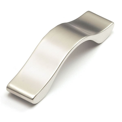 Italian Designs Wave 2-1/2 Inch Center to Center Satin Nickel Cabinet Pull