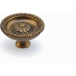 Sunflower 1-3/8 Inch Diameter Estate Dover Cabinet Knob