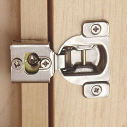 Compact 38N 7/16 Inch Overlay Self-Close Face Frame Hinge/Plate, Screw-On and Dowel Installation 